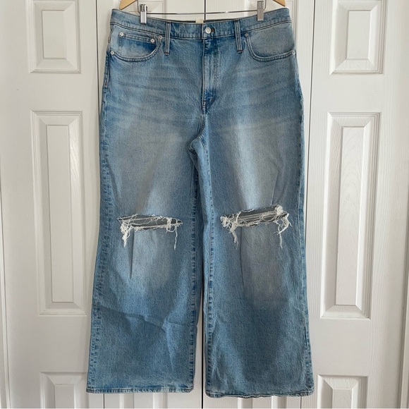 Madewell Denim - Madewell distressed superwide - leg Jean size 33P/L30/1/2